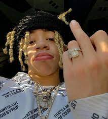 King Is A Mess!