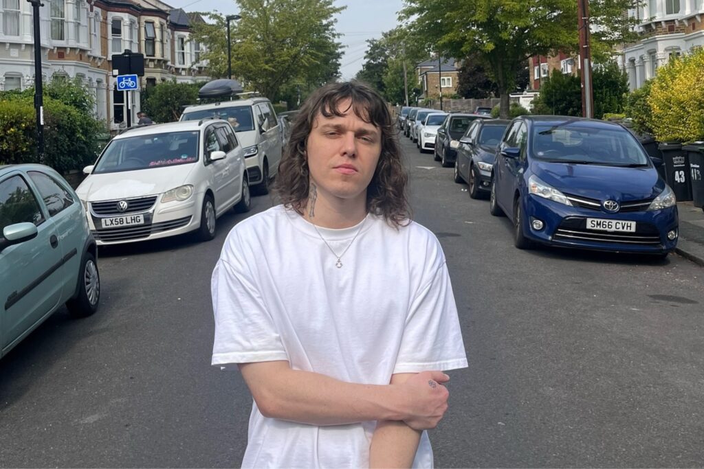 Aussie Rapper Threatens To Sue K-Pop Band—Calls Genre "Shit"