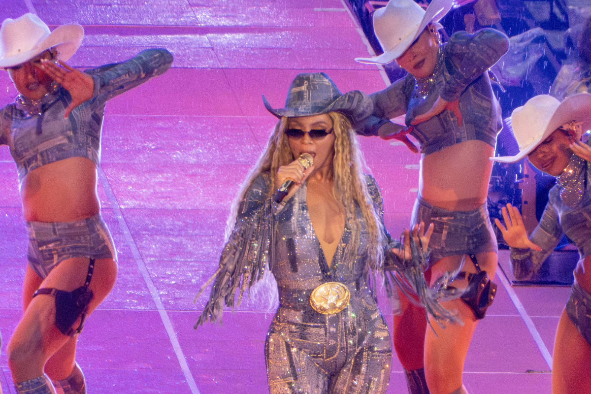 Beyoncé Fans Slam Country Singer Over "Cowboy Carter" Rant