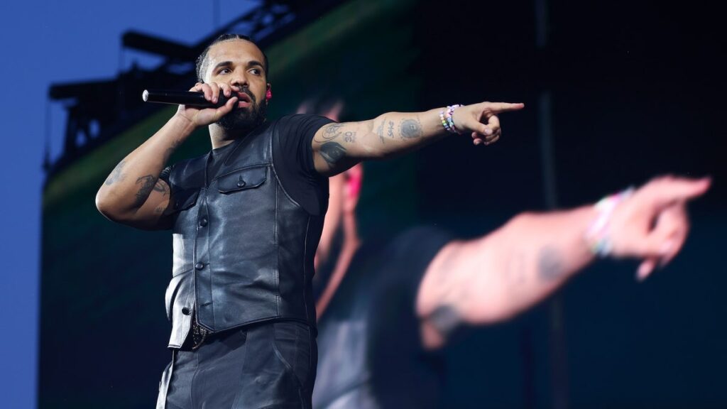 Drake Delays UK Tour Stop Over Travel Issues
