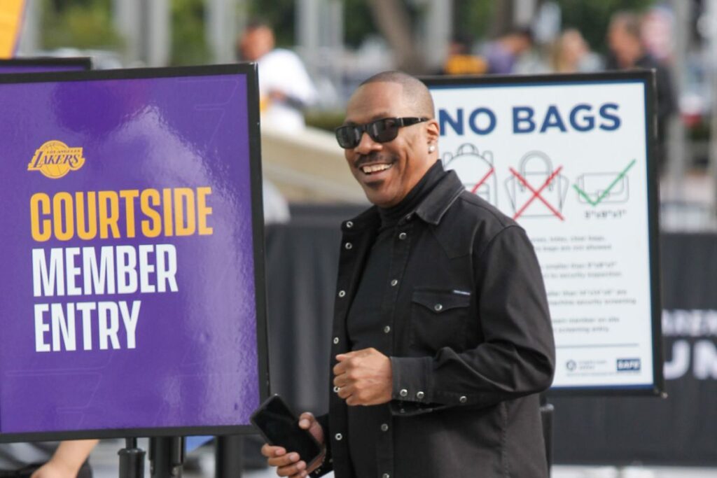 Eddie Murphy Admits Deep Fear Of Going Viral At Lakers Games