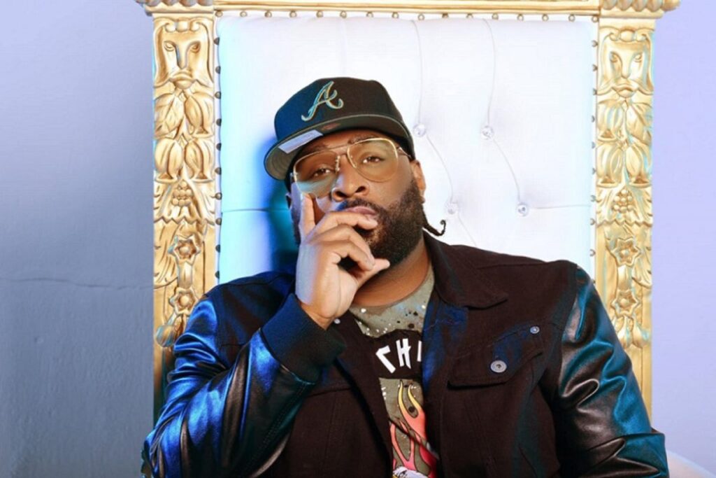 From the Booth to the Bookstore: Sirr Jones Drops Urban Novel "The Kiosk"