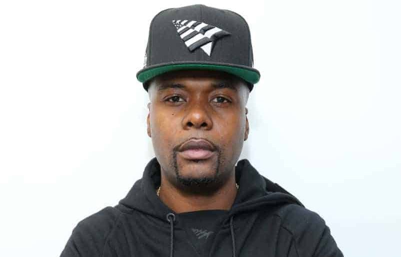 Memphis Bleek wearing all black