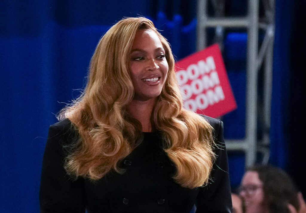 Dionne Warwick Calls Out Piers Morgan For Beyoncé Accusation