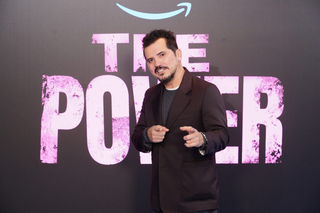 John Leguizamo Tears Into "Moron" Dean Cain Over ICE Job