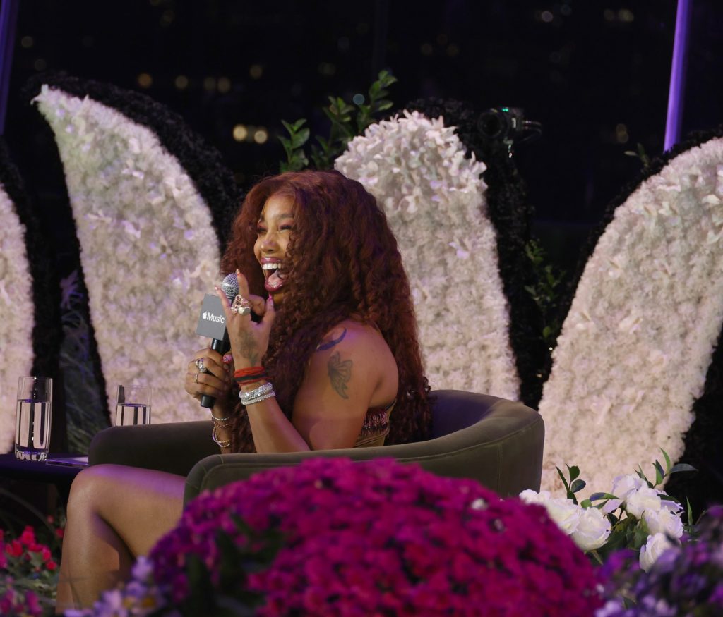 SZA Shares Love After Fan Dedicates Nursing Degree To Her