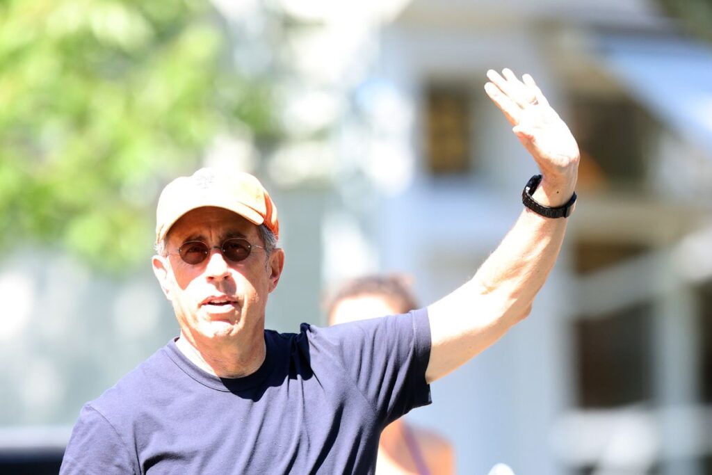 Jerry Seinfeld Credits KKK For Being "Honest" Disses Free Palestine Movement, Promptly Dragged