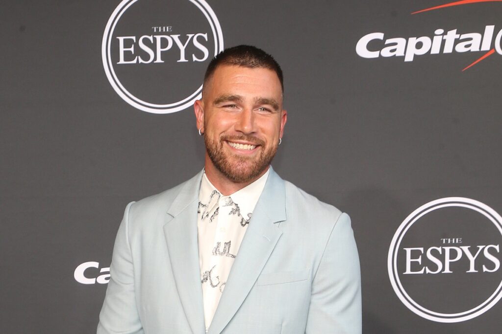 Taylor Swift's Boy Toy Travis Kelce Hit With Massive Fine For Lewd Behavior During Eagles Game
