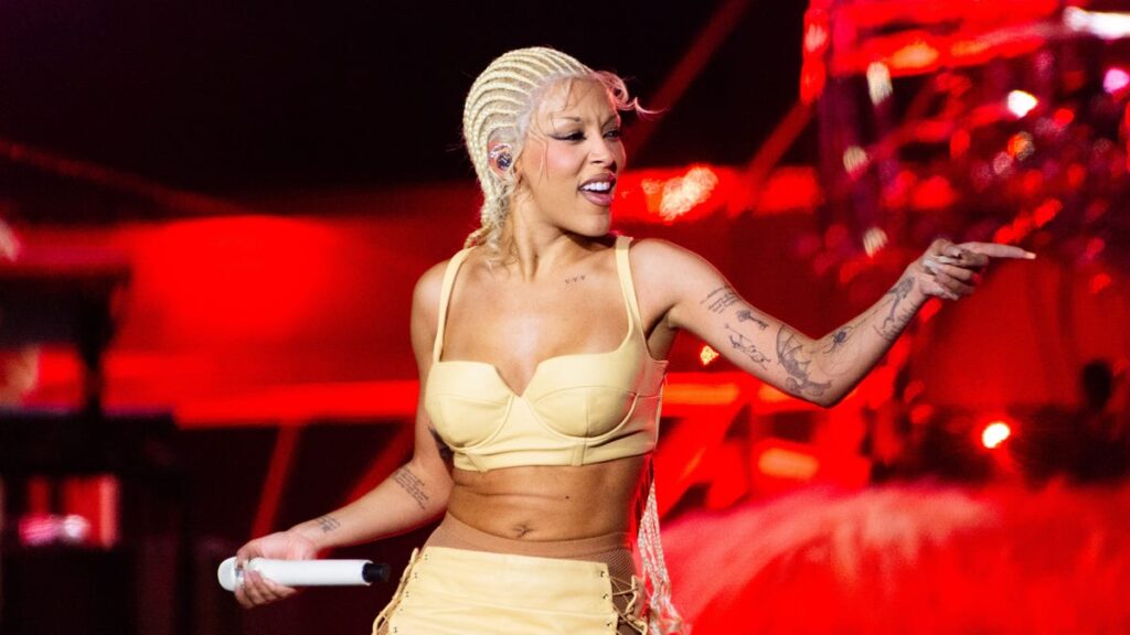 Doja Cat Compares 'Scarlet' To A "Massive Fart," Says She Felt Like "I Just Need To Get This Out"