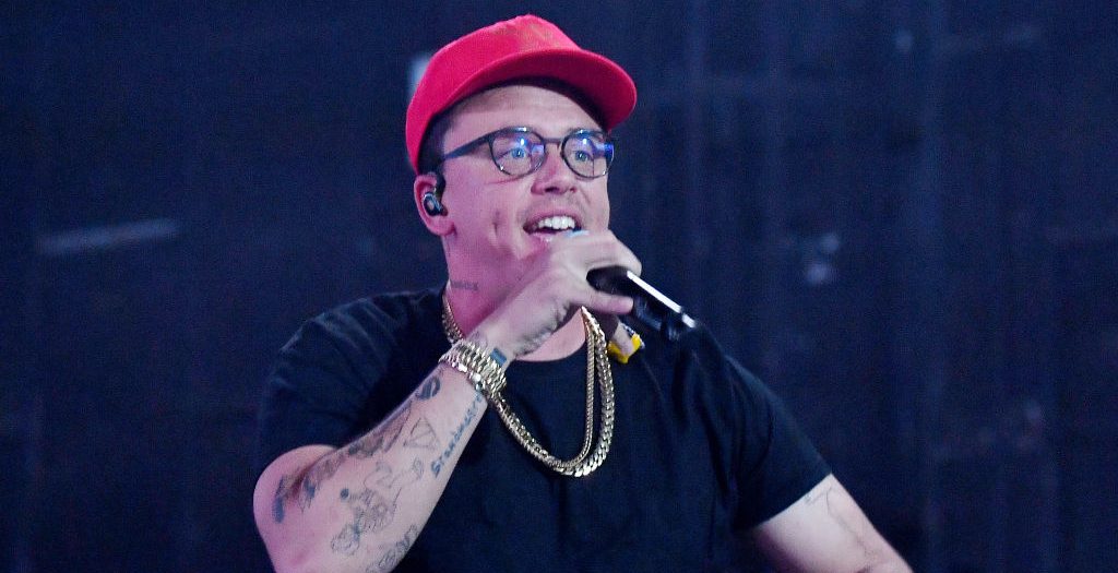 Logic Claps Back at Fan Mid-Show Over Texting