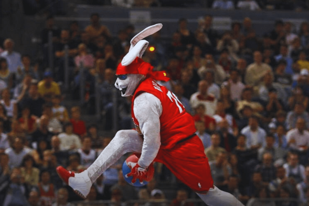 Philadelphia 76ers Bring Back Hip-Hop Mascot For One-Night Celebration