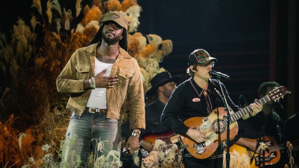 Watch Shaboozey and BigXThaPlug Perform At The CMAs