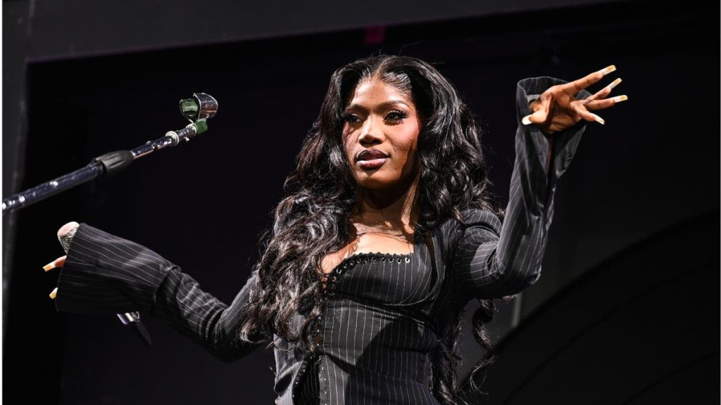 Doechii Gave This Actress A Lap Dance During Camp Flog Gnaw Set