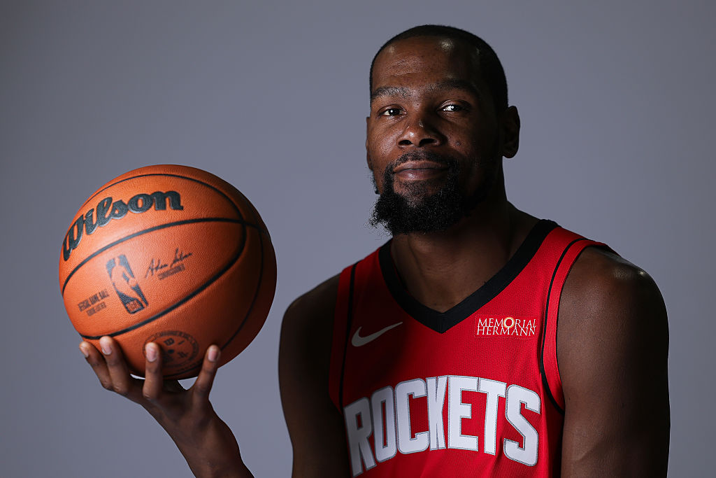 Here's Why Kevin Durant Doesn't 'Give A F*ck' About Grooming Himself - HOT 97