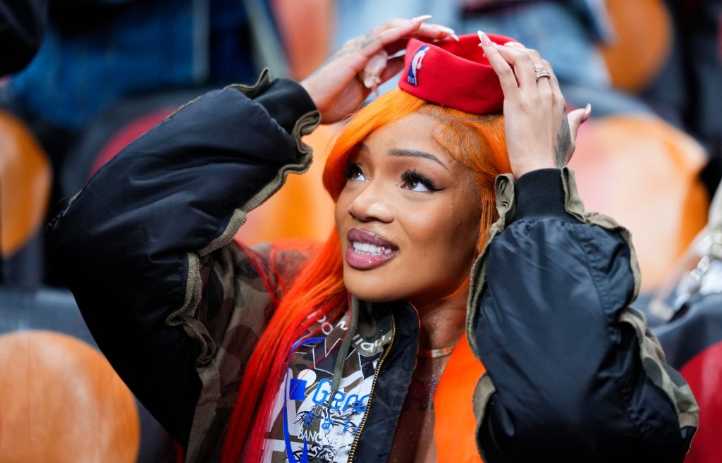 GloRilla And Sexyy Red Shut Down Fake “Sister Wives” Comment Rumor